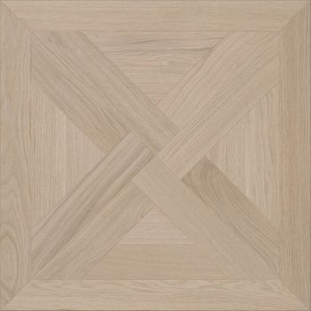 Серое дерево