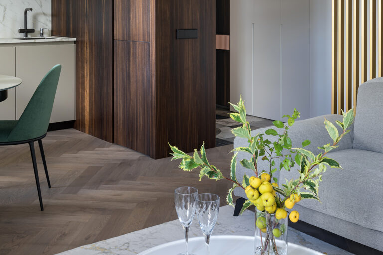 1-zastavka-coswick-chambord