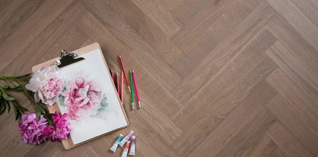 imgi_5_seryj-shpinel-2000x990px-4