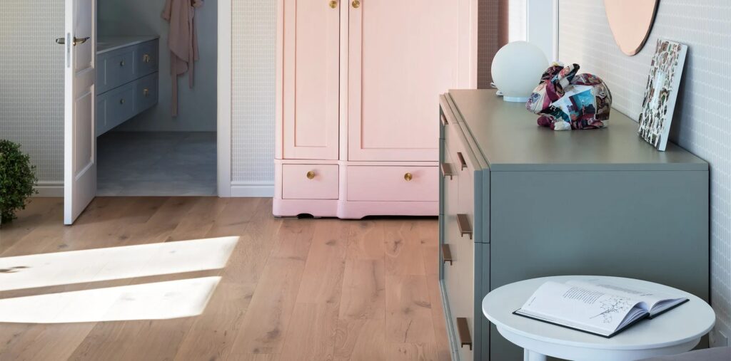 imgi_7_2000x990-titanium-buff-3-1