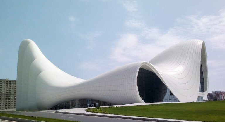 zaha-hadid.jpg