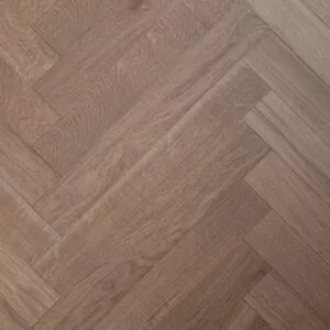 Серый шпинель