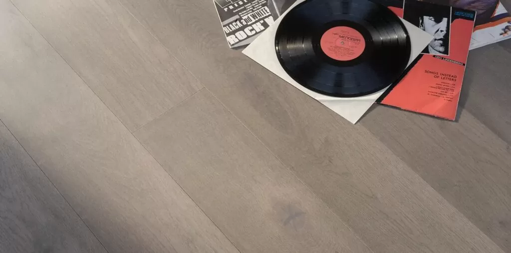 imgi_5_seryj-velvet-2000x990px-1