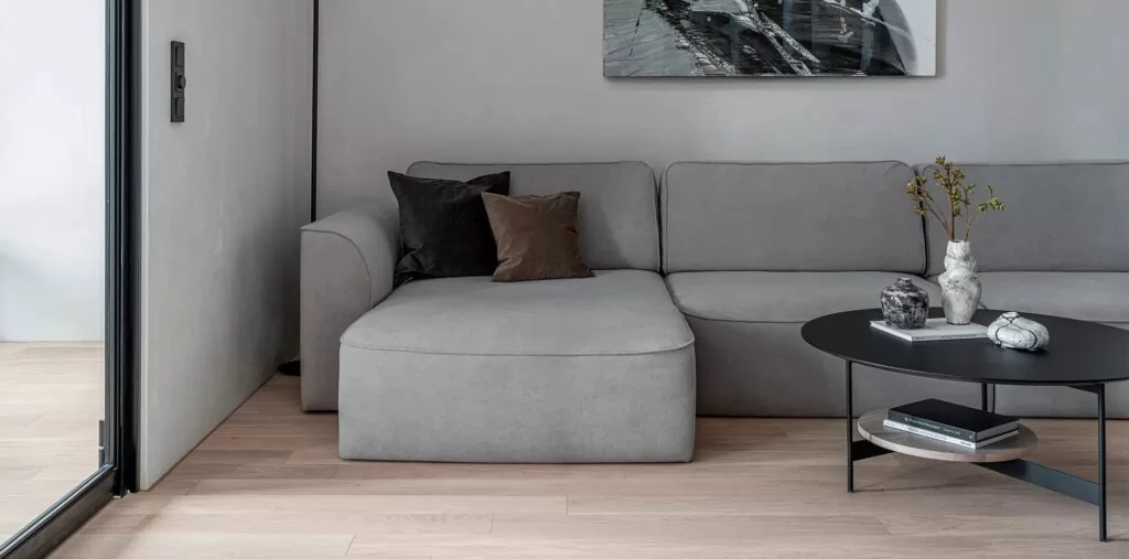 imgi_7_2000x990-A.White-1